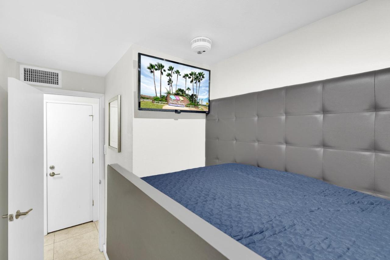Ground Floor And Private Terrace Villa South Padre Island Exterior foto